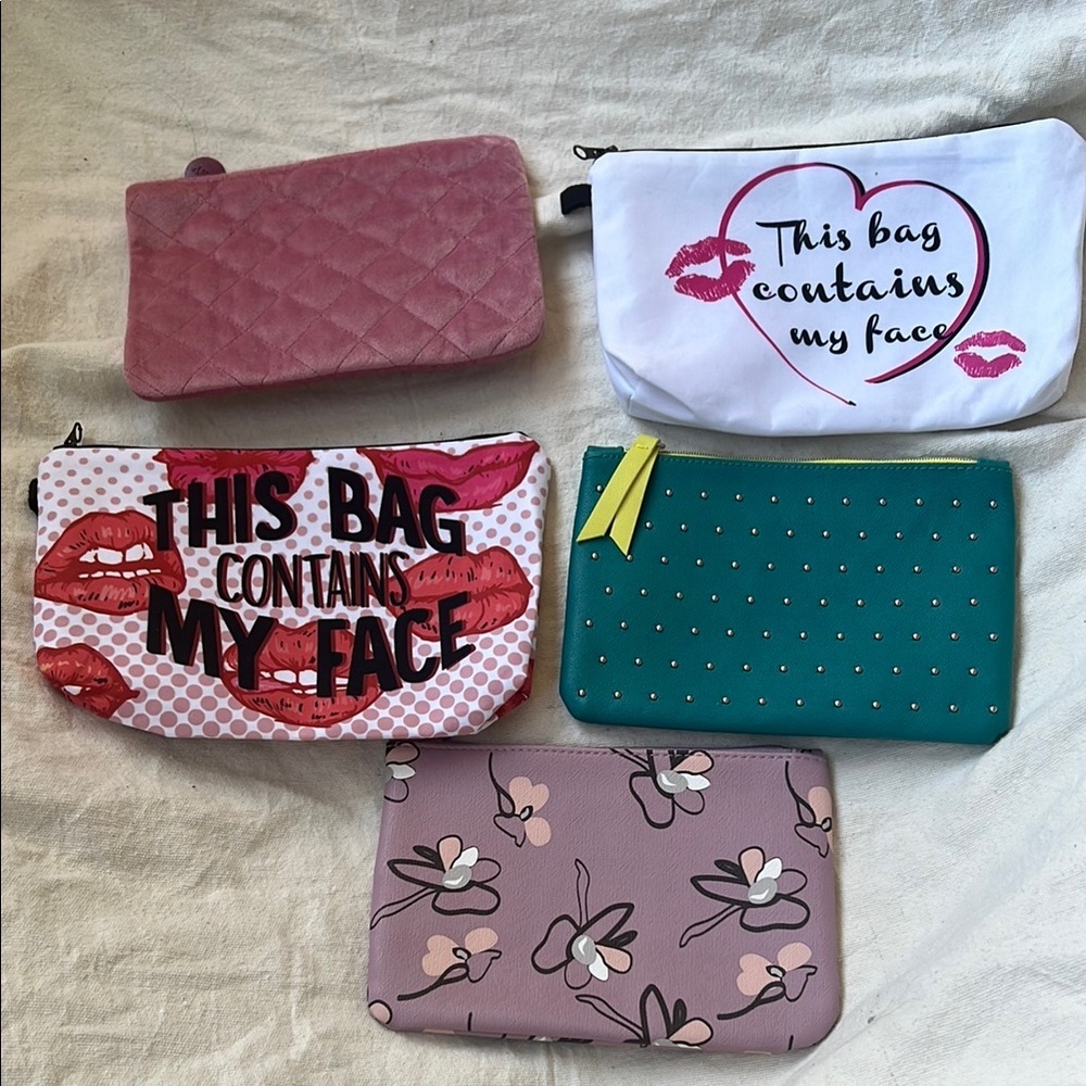 Makeup bag BUNDLE (5)